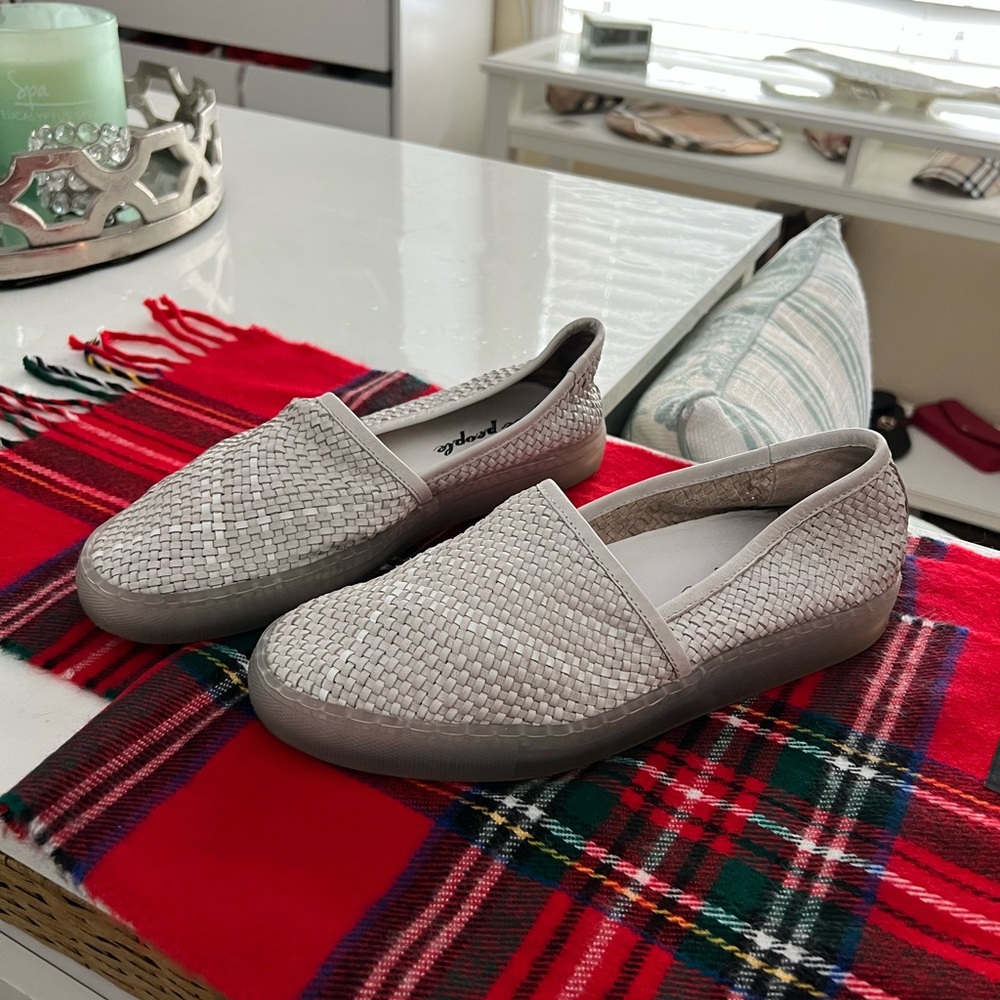 Free People leather loafers sz 9
